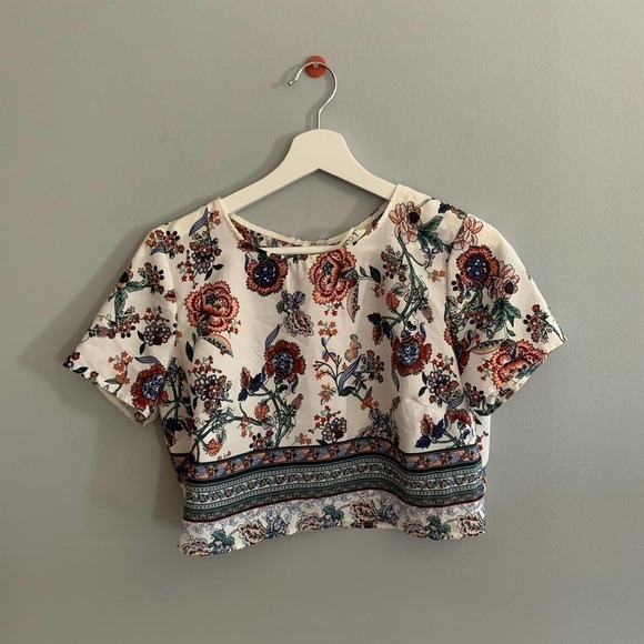 2 piece set by - Picture 2 of 3